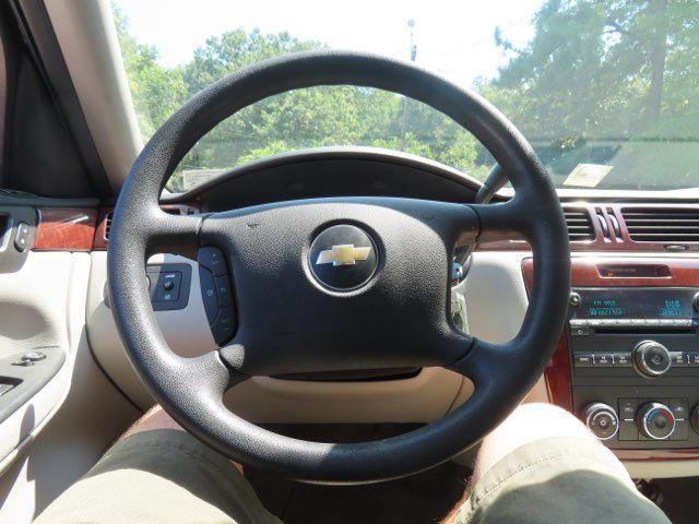 Used 2008 Chevrolet Impala LS FWD image 25