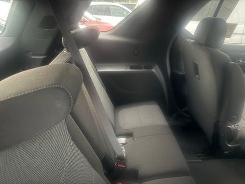 Used 2023 Chevrolet Traverse LT FWD image 8