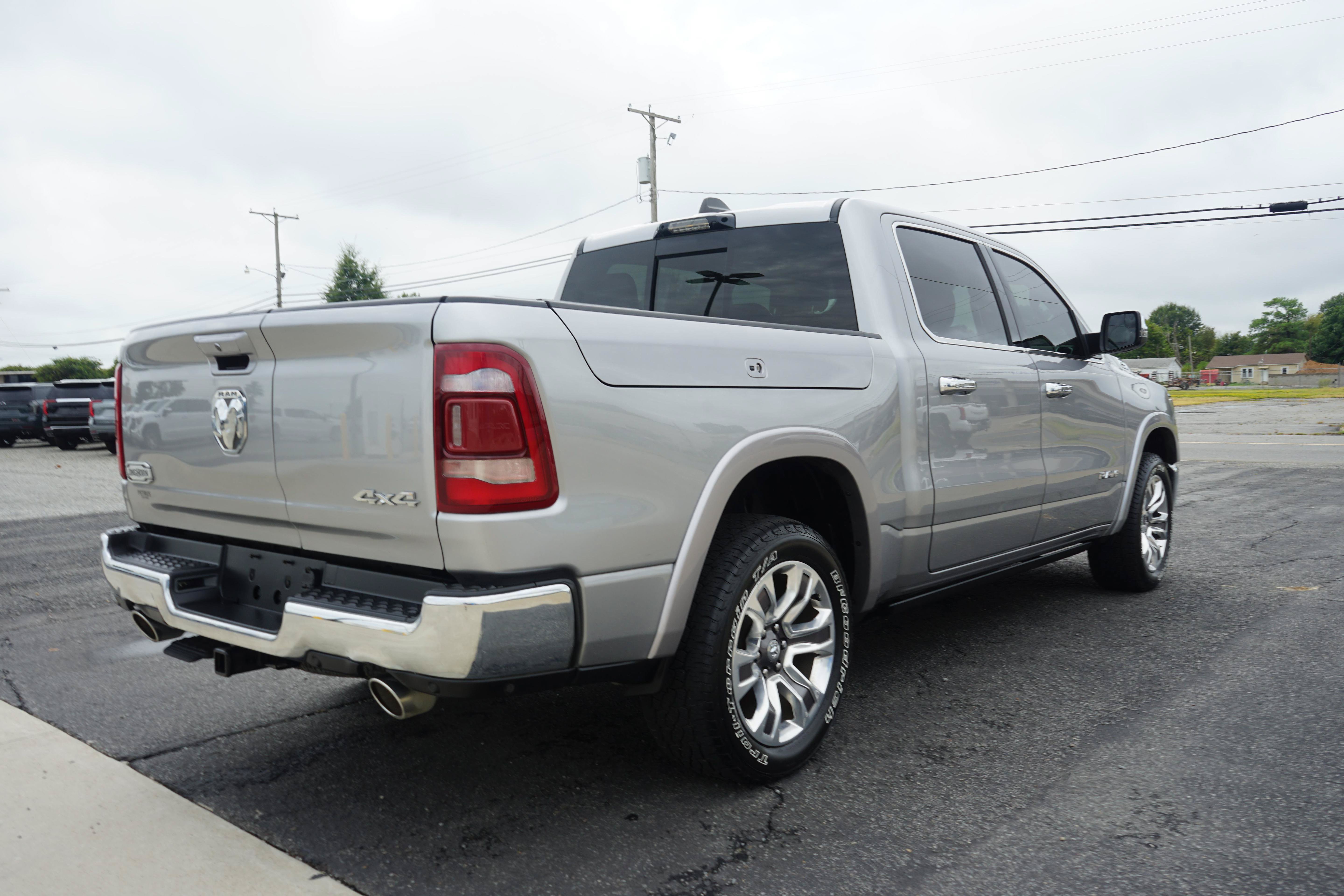 Used 2024 RAM 1500 Limited AWD/4WD image 5