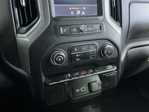 Used 2021 Chevrolet Silverado 1500 Custom Trail Boss w/ Safety Confidence Package AWD/4WD image 22