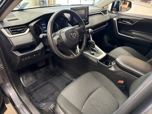 Used 2022 Toyota RAV4 XLE w/ XLE Grade Weather Package image 26