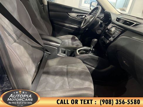 Used 2016 Nissan Rogue SV AWD/4WD image 11