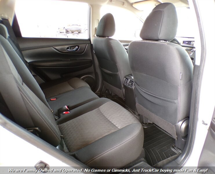Used 2020 Nissan Rogue SV AWD/4WD image 20