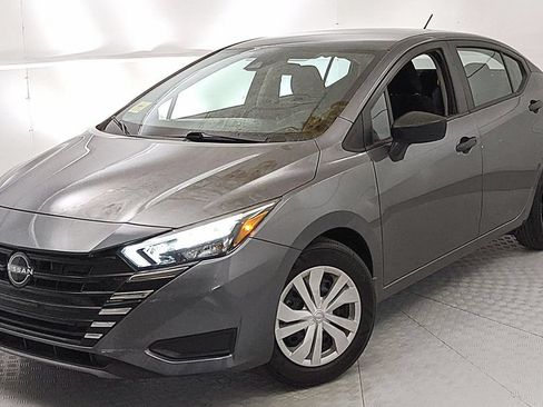 Used 2025 Nissan Versa S w/ Trunk Package FWD image 5