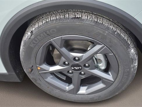 New 2025 Kia K4 LXS image 11
