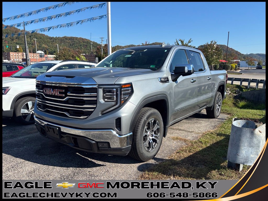 Used 2025 GMC Sierra 1500 SLT AWD/4WD image 1