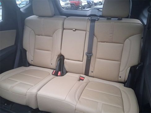 Used 2025 Chevrolet Blazer Premier w/ Driver Confidence II Package image 13