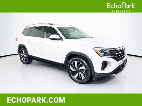 Used 2024 Volkswagen Atlas SEL image 1