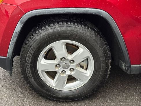 Used 2011 Jeep Grand Cherokee Laredo AWD/4WD image 22