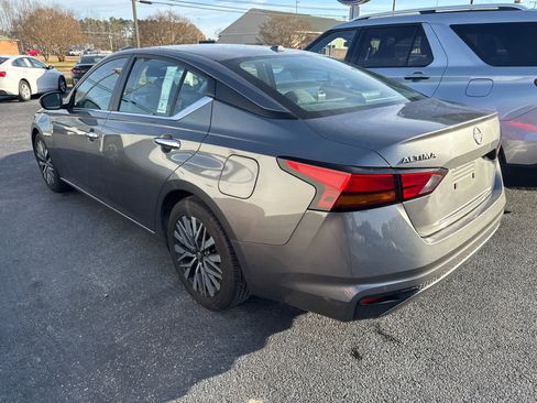 Used 2023 Nissan Altima 2.5 SV image 21