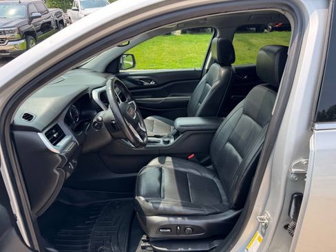 Used 2017 GMC Acadia SLT AWD/4WD image 10
