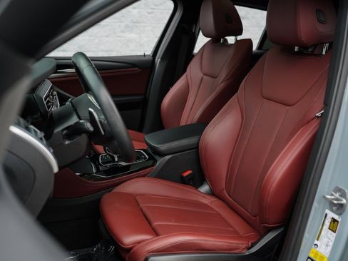 Used 2023 BMW X4 xDrive30i w/ M Sport Package image 22