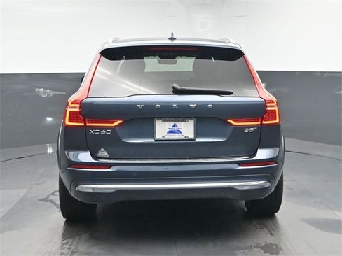 Used 2023 Volvo XC60 B5 Ultimate w/ Protection Package Premier image 7