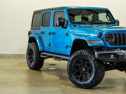Used 2024 Jeep Wrangler Unlimited w/ Convenience Group AWD/4WD image 23