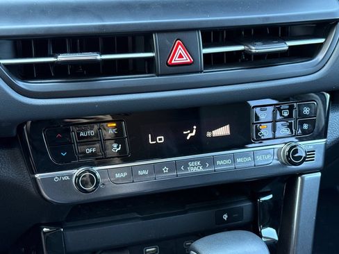 Used 2025 Kia Seltos EX AWD/4WD image 21