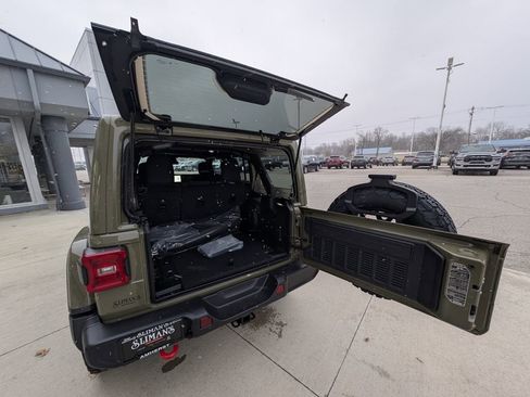 New 2026 Jeep Wrangler Unlimited Rubicon image 12