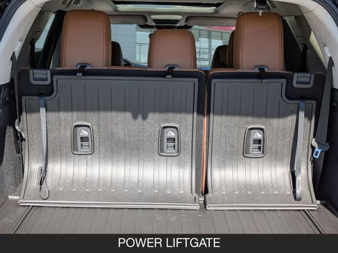 New 2025 Nissan Pathfinder Platinum w/ Cargo Package image 23