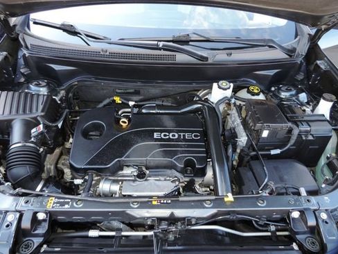Used 2020 Chevrolet Equinox LS w/ LS Convenience Package FWD image 18