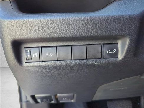 Certified 2022 Toyota RAV4 XLE w/ Convenience Package FWD image 14