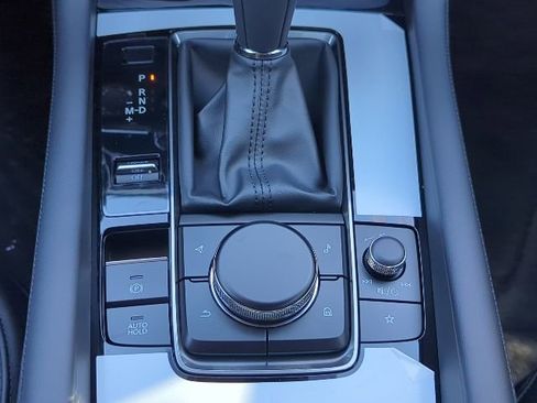 New 2026 MAZDA MAZDA3 Hatchback w/Premium Plus Pkg image 22