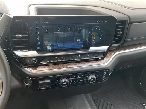 Used 2025 Chevrolet Silverado 1500 RST w/ Z71 Off-Road Package AWD/4WD image 16