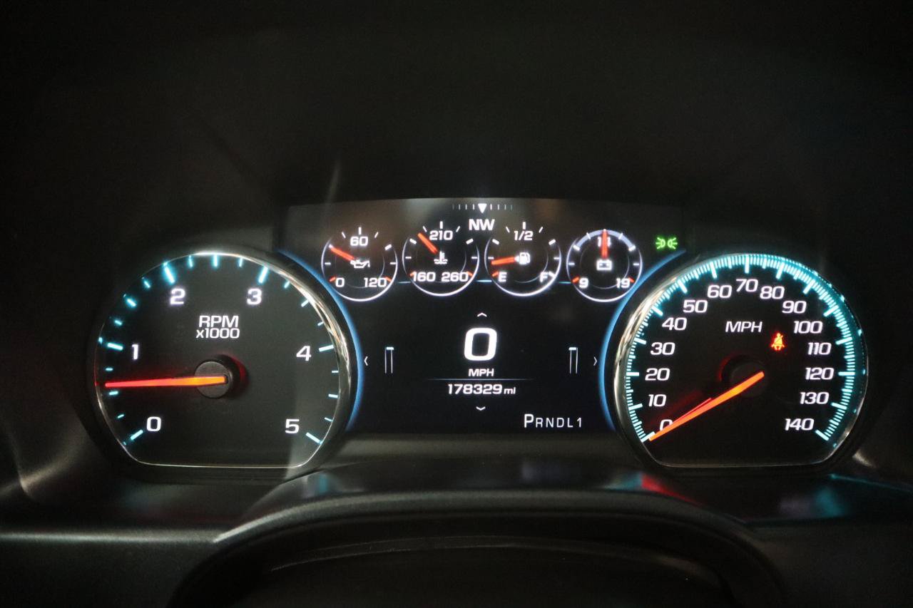 Used 2019 GMC Sierra 2500 Denali w/ Duramax Plus Package AWD/4WD image 10