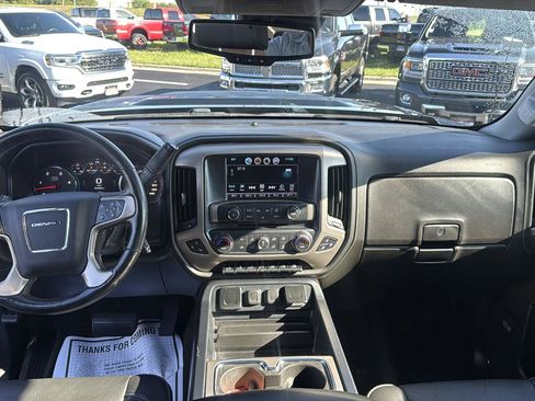 Used 2017 GMC Sierra 2500 Denali AWD/4WD image 25