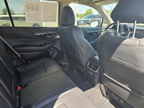 Used 2022 Subaru Outback Limited image 19