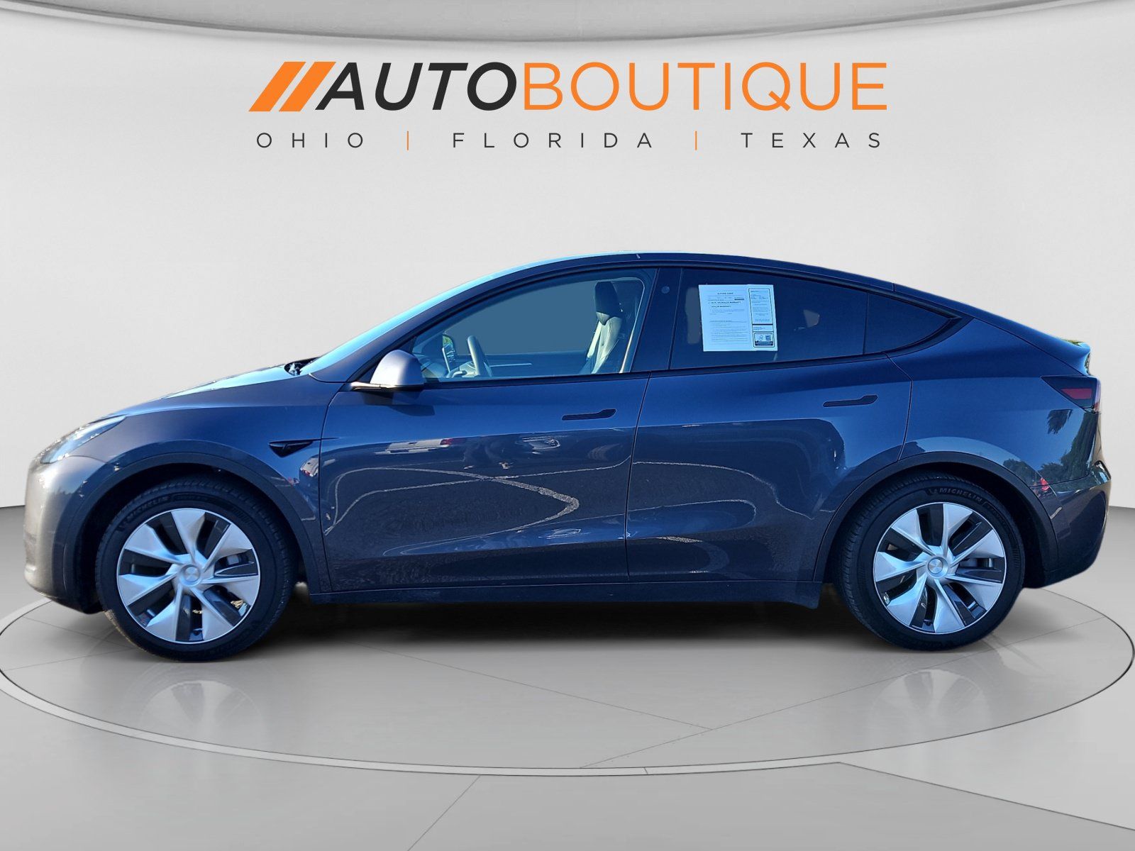 Used 2023 Tesla Model Y Long Range AWD/4WD image 2