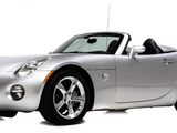 Used 2007 Pontiac Solstice Convertible w/ Premium Package image 2