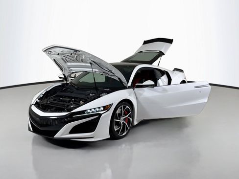 Used 2020 Acura NSX AWD/4WD image 37