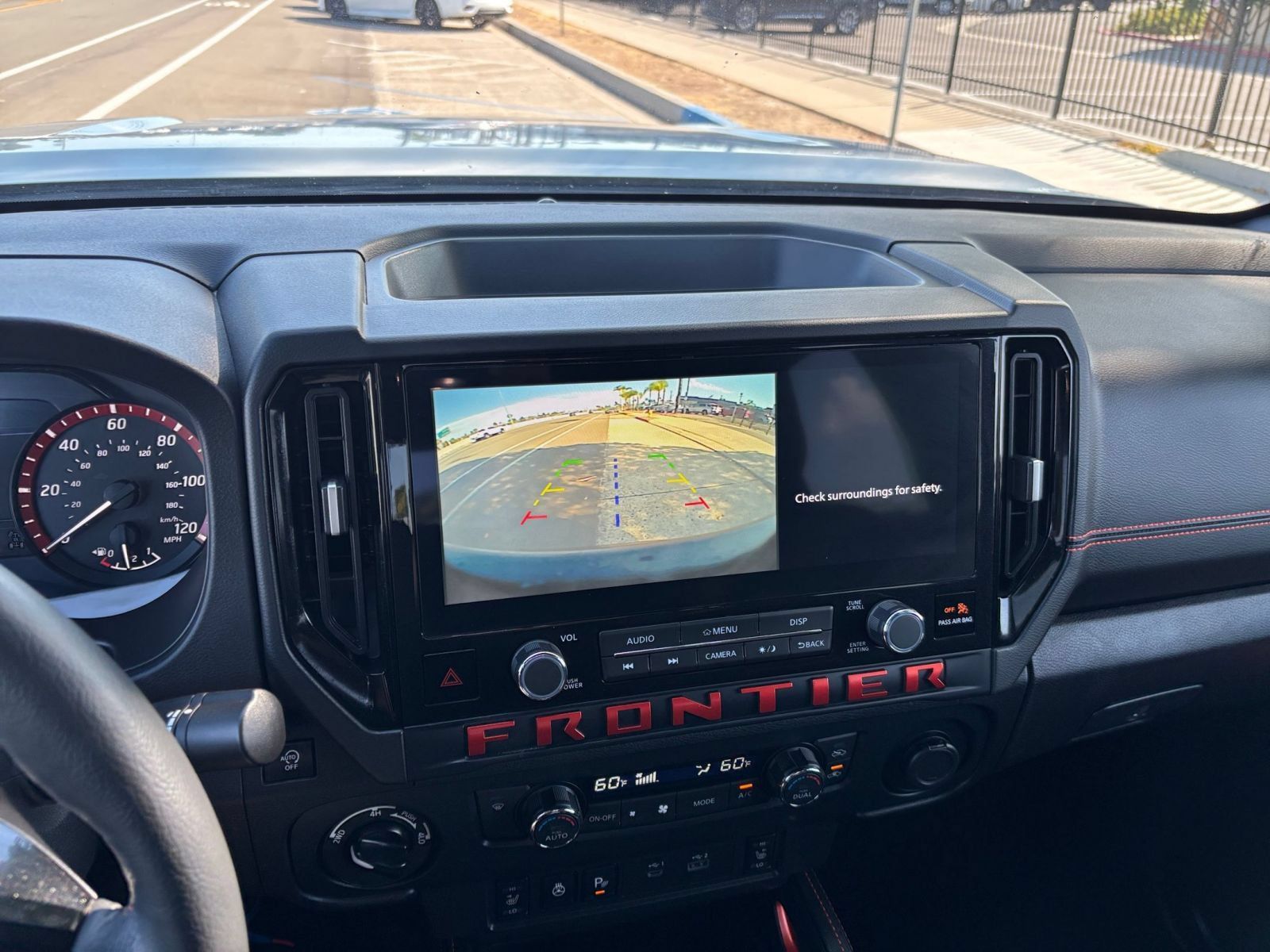 Used 2026 Nissan Frontier PRO-4X AWD/4WD image 22