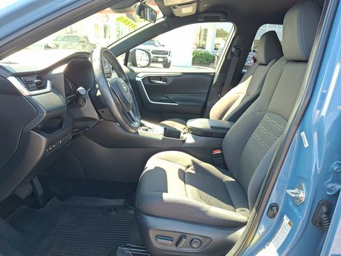 Used 2023 Toyota RAV4 SE w/ SE Grade Weather Package AWD/4WD image 14