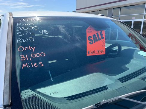 Used 2016 RAM 2500 Tradesman RWD image 3