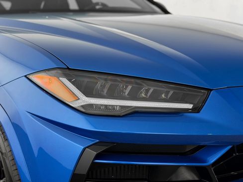 Used 2022 Lamborghini Urus image 47