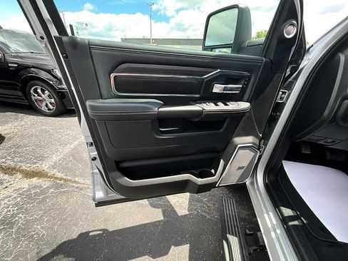 New 2026 RAM 3500 Laramie AWD/4WD image 11