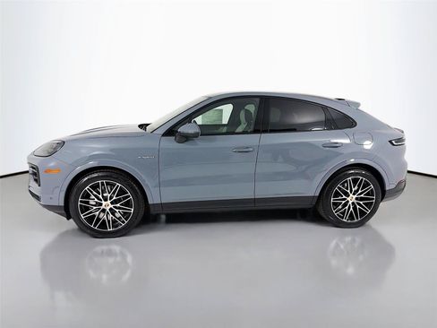 New 2026 Porsche Cayenne Coupe AWD/4WD image 2