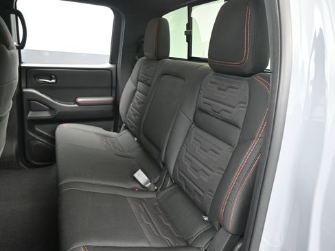 Certified 2025 Nissan Frontier PRO-4X AWD/4WD image 11