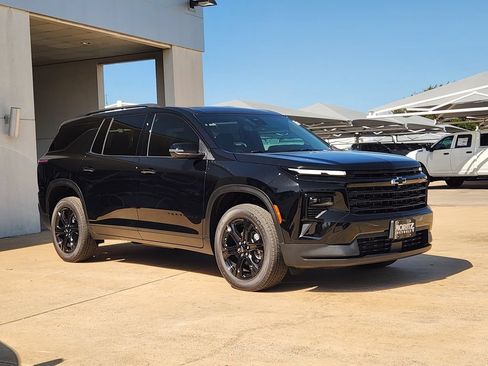New 2027 Chevrolet Traverse LT w/ Midnight/Sport Edition FWD image 2
