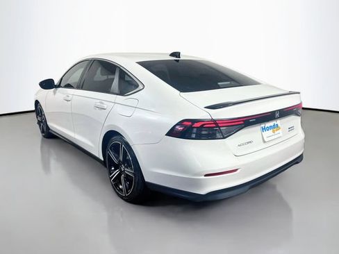 Used 2024 Honda Accord Sport image 7