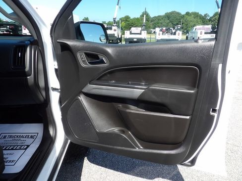 Used 2022 Chevrolet Colorado LT w/ Fleet Safety Package RWD image 31