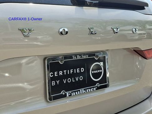 Certified 2023 Volvo XC60 B5 Plus AWD/4WD image 31