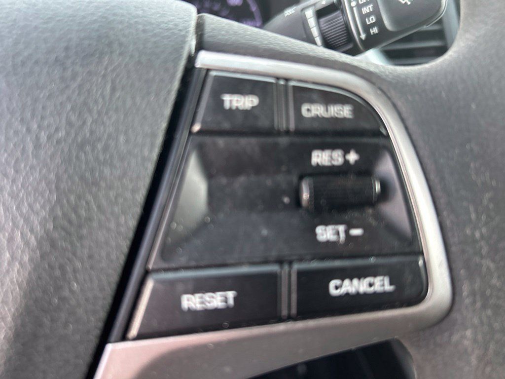 Used 2019 Hyundai Accent SE FWD image 13