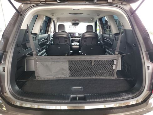 Used 2024 Kia Telluride S image 8