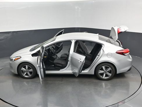 Used 2018 Kia Forte LX w/ LX Popular Package image 17