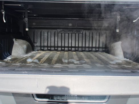 Used 2021 Chevrolet Colorado ZR2 image 17