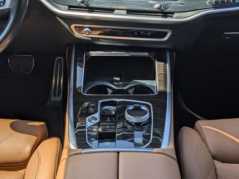 Used 2023 BMW X7 xDrive40i AWD/4WD image 21