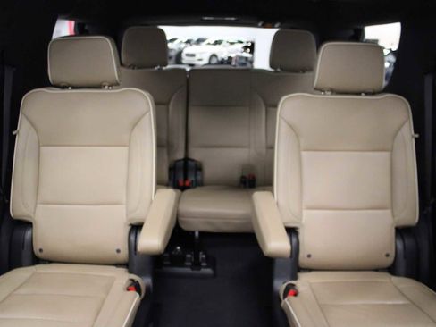 Used 2023 Chevrolet Tahoe Premier AWD/4WD image 48