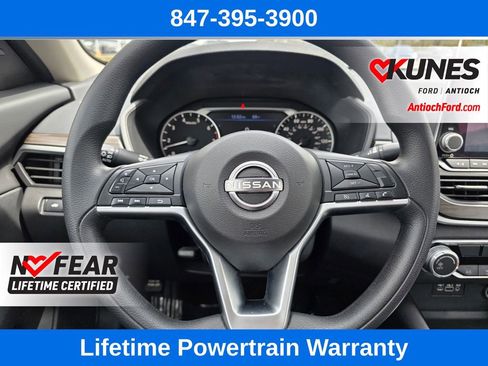 Used 2024 Nissan Altima 2.5 SV image 33
