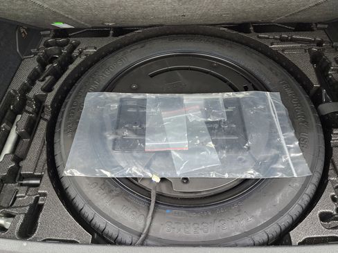 Used 2024 Audi Q3 2.0T Premium image 29